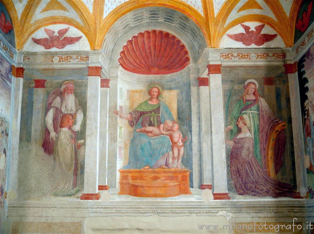 Melzo (Milan, Italy) - Frescoes on the wall of the apse of the Church of Sant'Andrea
